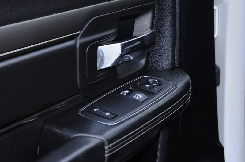 2014 RAM 1500 R/T