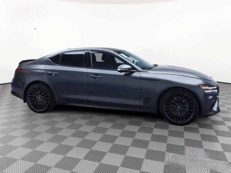 2022 Genesis G70