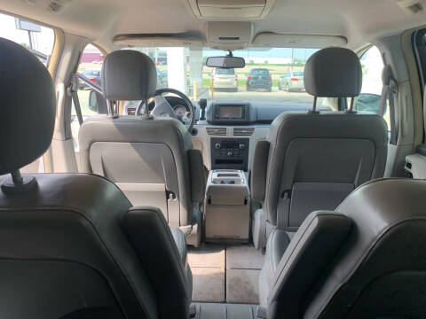 2009 Volkswagen Routan SEL