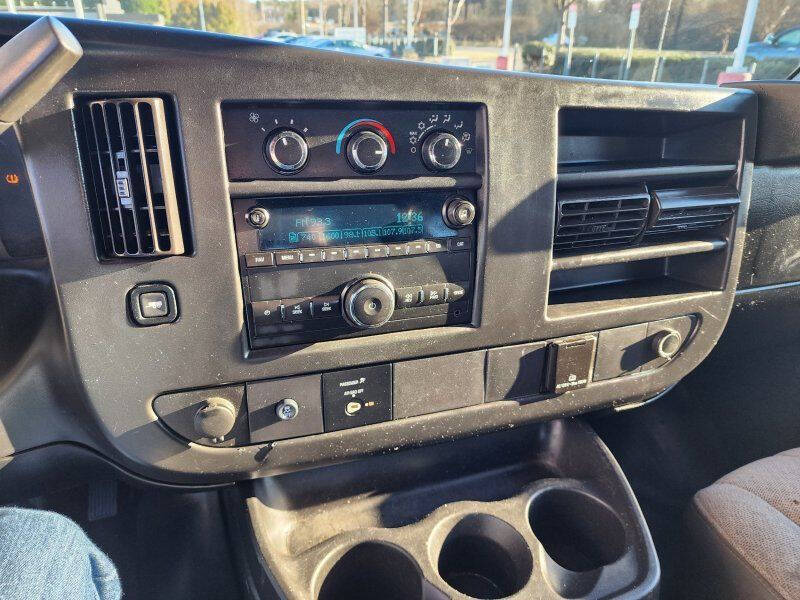 2017 GMC Savana 2500