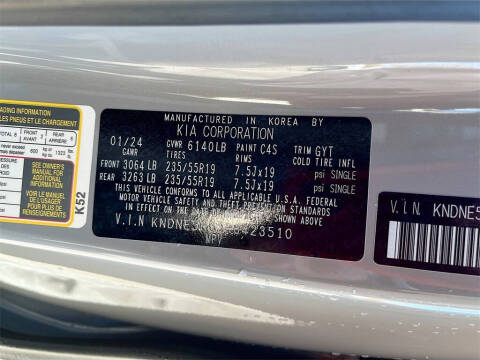 2024 Kia Carnival SX