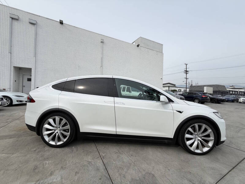 2017 Tesla Model X 75D