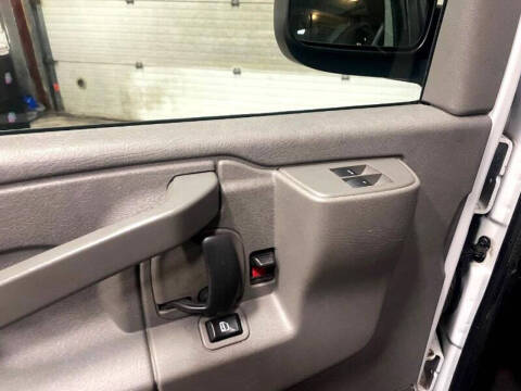 2020 GMC Savana 3500