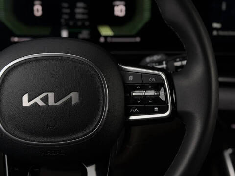 2025 Kia Carnival EX