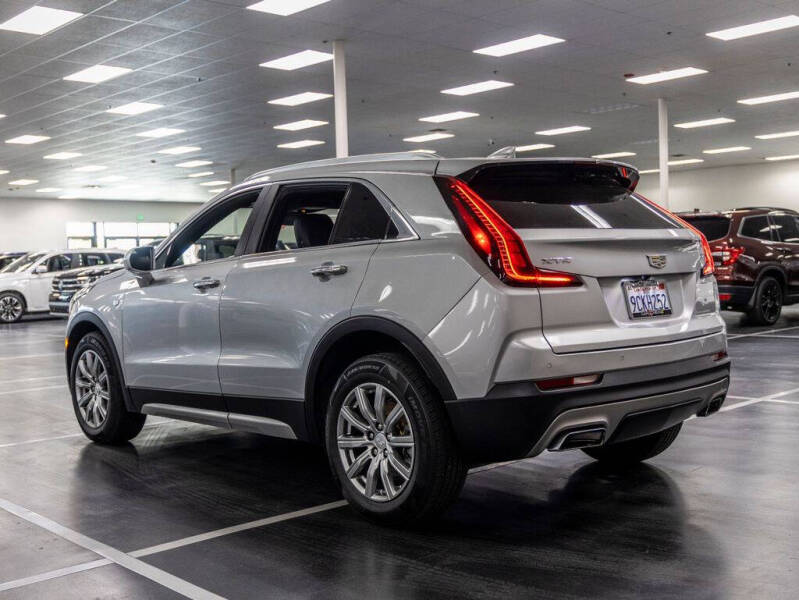 2020 Cadillac XT4 Premium Luxury