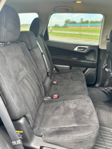 2015 Nissan Pathfinder SV