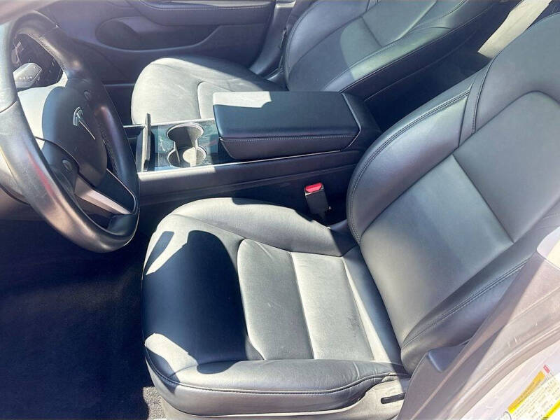 2019 Tesla Model 3 Standard Range Plus