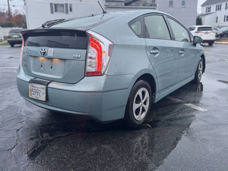 2014 Toyota Prius Two