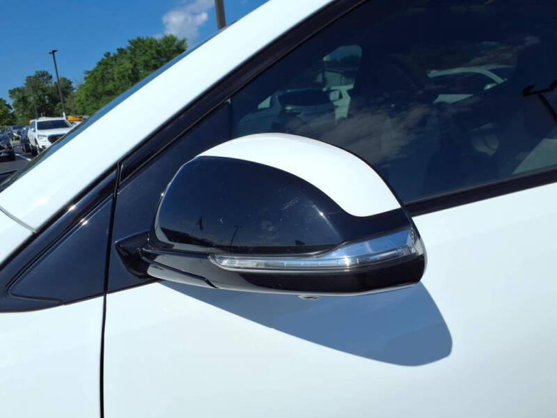 Used 2022 Chevrolet Bolt EUV Premier with VIN 1G1FZ6S07N4129121 for sale in Wood River, IL