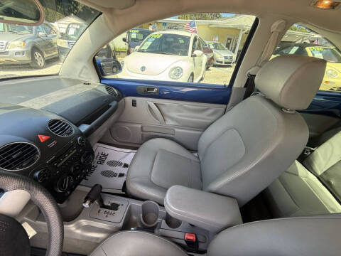 2008 Volkswagen New Beetle S