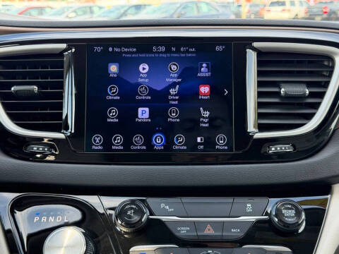 2017 Chrysler Pacifica Touring Plus