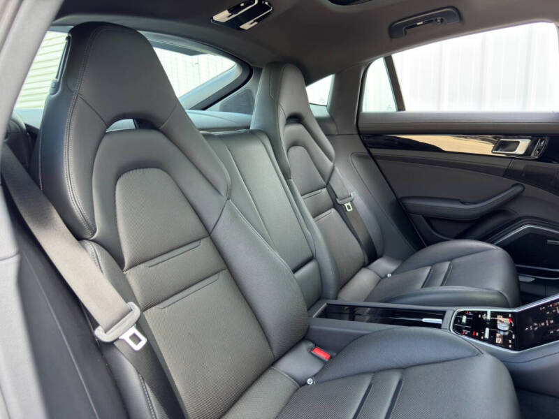 2021 Porsche Panamera 4S E-Hybrid