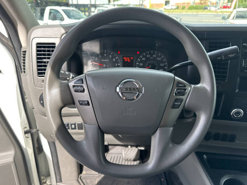 2016 Nissan NV 1500 SV