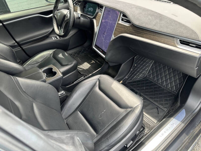 2015 Tesla Model S 85D