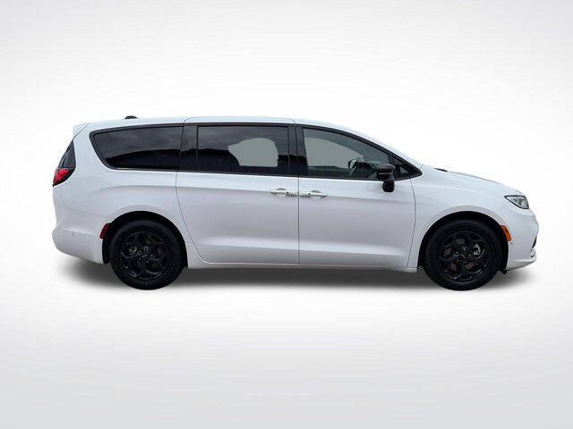 2024 Chrysler Pacifica Plug-In Hybrid Select