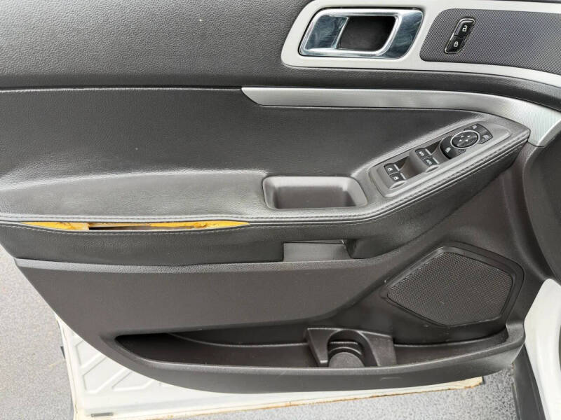 2011 Ford Explorer XLT
