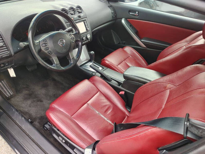 2010 Nissan Altima 3.5 SR