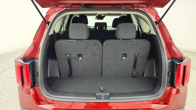 2025 Kia Sorento LX