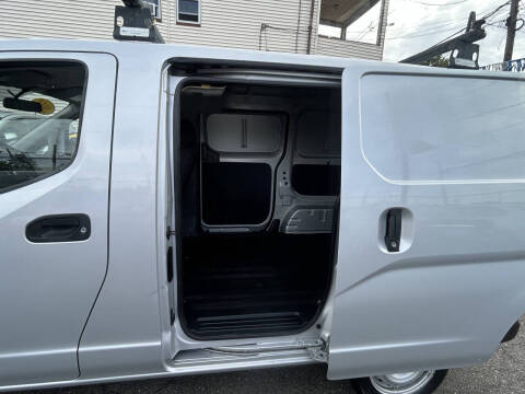 2014 Nissan NV200 S
