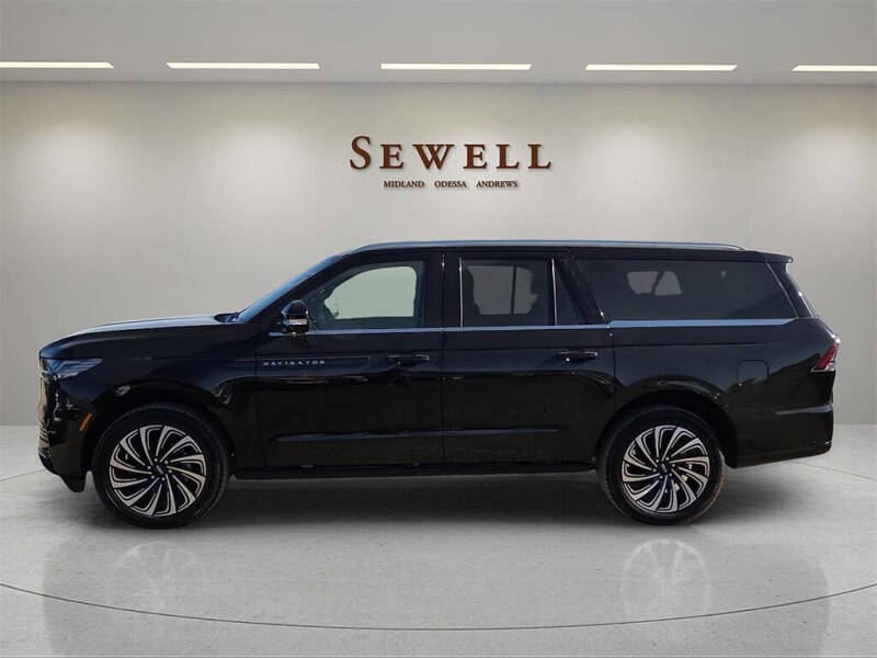 2025 Lincoln Navigator L Black Label