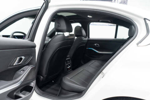 2025 BMW 3 Series 330i xDrive