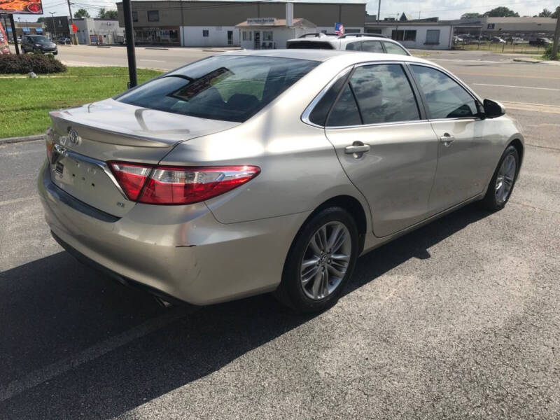 2017 Toyota Camry LE