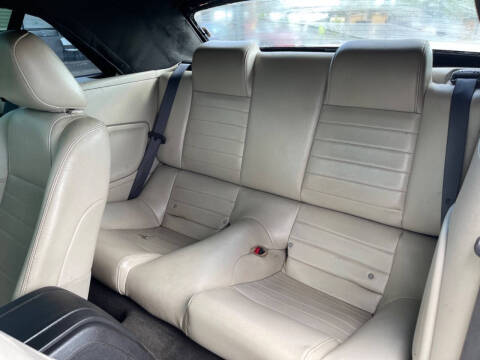 2010 Ford Mustang V6