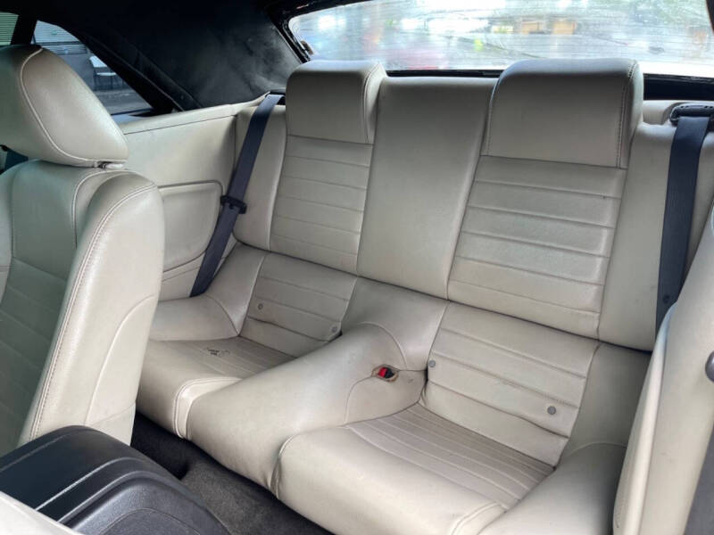 2010 Ford Mustang V6