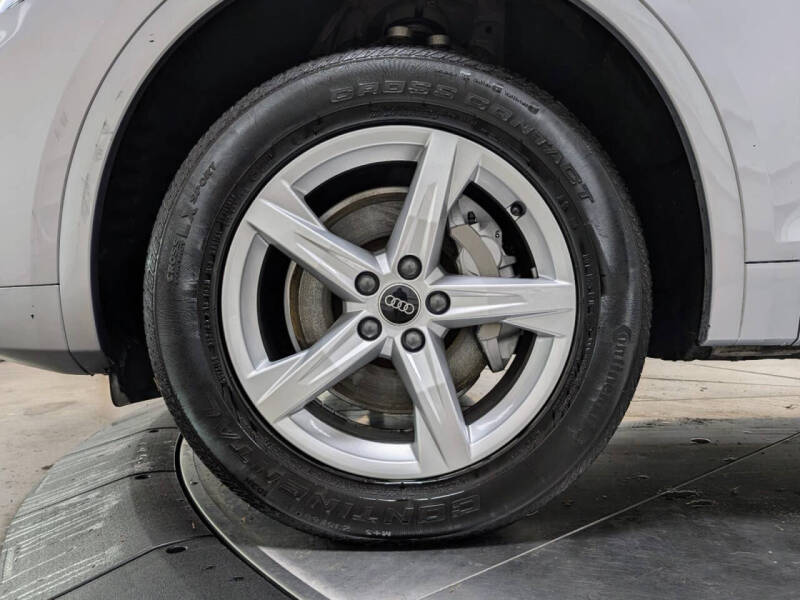 2023 Audi Q5 quattro Premium 40 TFSI