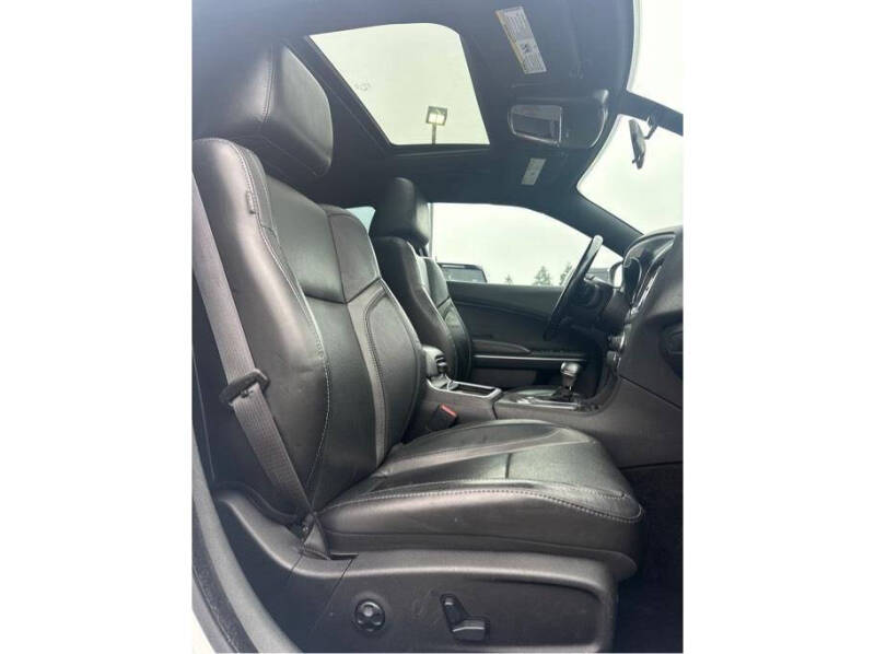 2020 Dodge Charger SXT