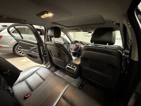 2014 BMW 5 Series 528i