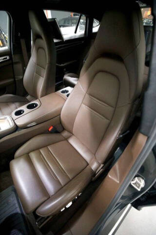 2018 Porsche Panamera 4 Executive