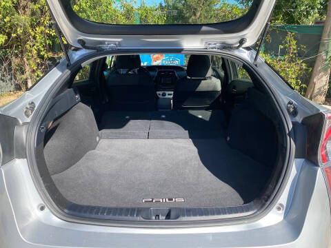 2016 Toyota Prius Two