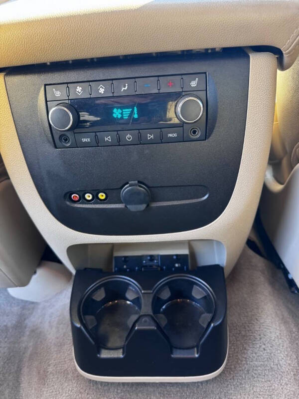 2014 Chevrolet Suburban LT