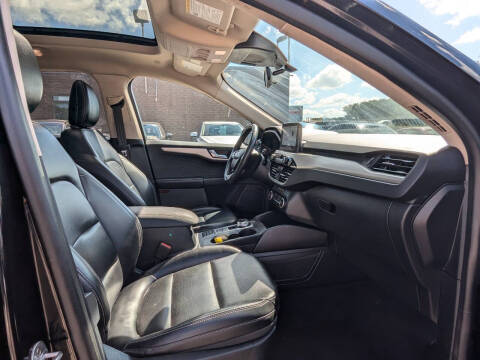 2020 Ford Escape SEL