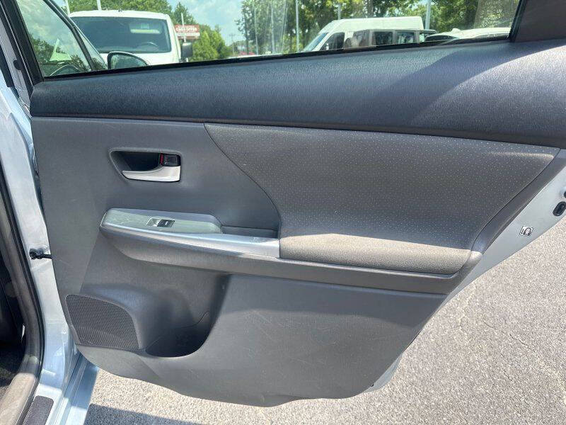 2014 Toyota Prius v