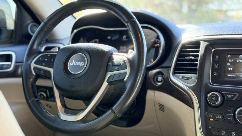 2017 Jeep Grand Cherokee Laredo