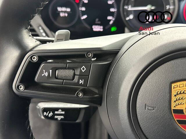 2021 Porsche 911 Carrera