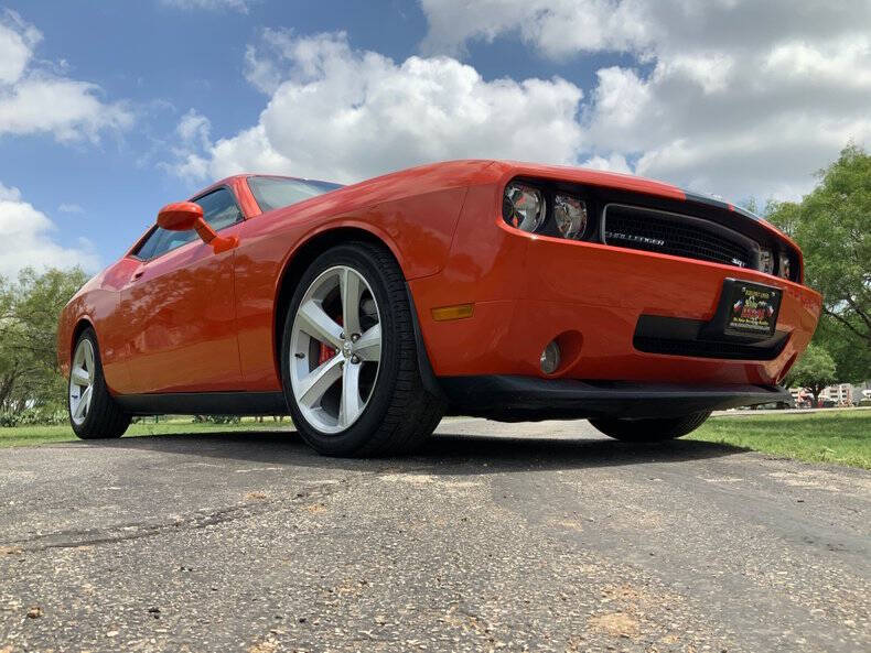 2008 Dodge Challenger SRT8