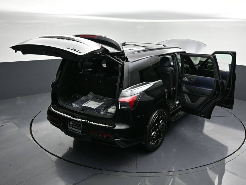 2026 Infiniti QX80 Sport