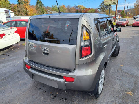 2011 Kia Soul +