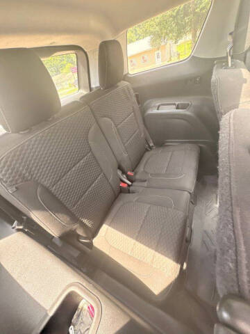 2017 GMC Acadia SLE-2