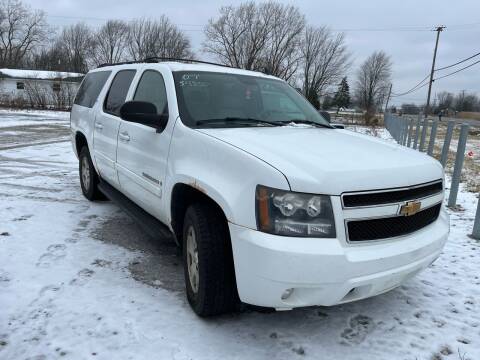 2007 Chevrolet Suburban for sale at HEDGES USED CARS in Carleton MI
