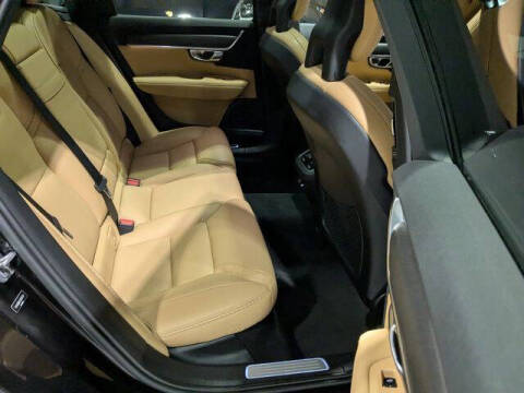 2018 Volvo V90 Cross Country T5