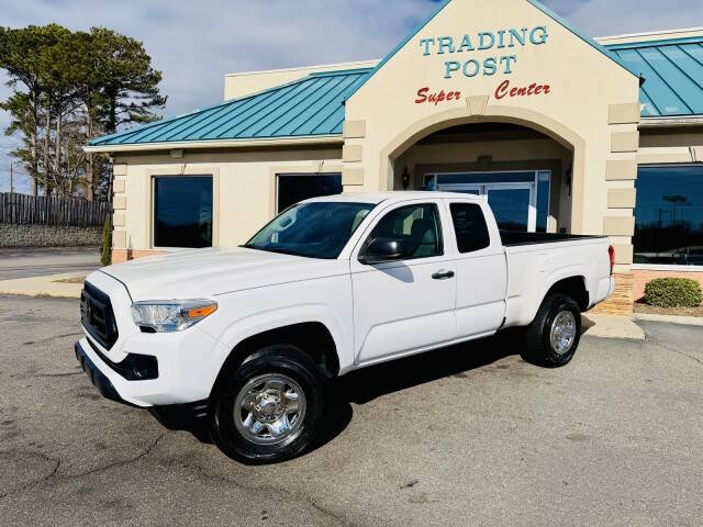 2022 Toyota Tacoma SR