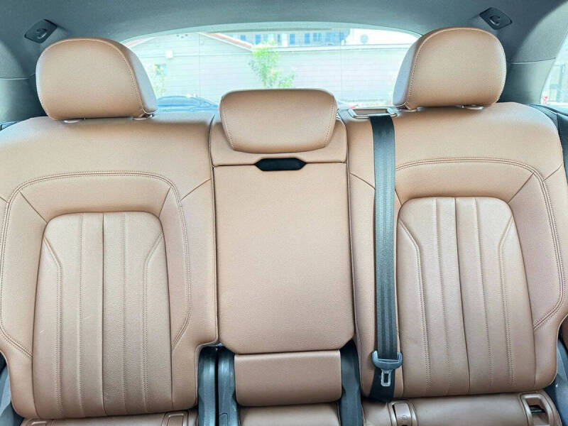 2019 Audi Q5 quattro Prestige 45 TFSI