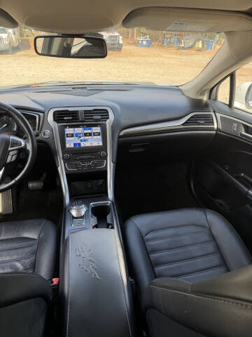 2017 Ford Fusion Hybrid SE