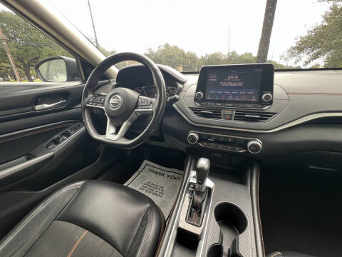 2021 Nissan Altima 2.5 SR