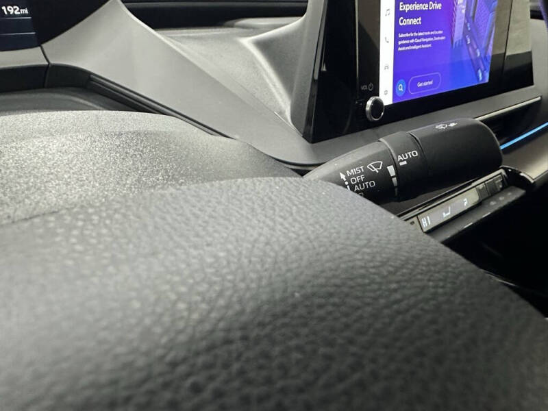 2025 Toyota Prius XLE