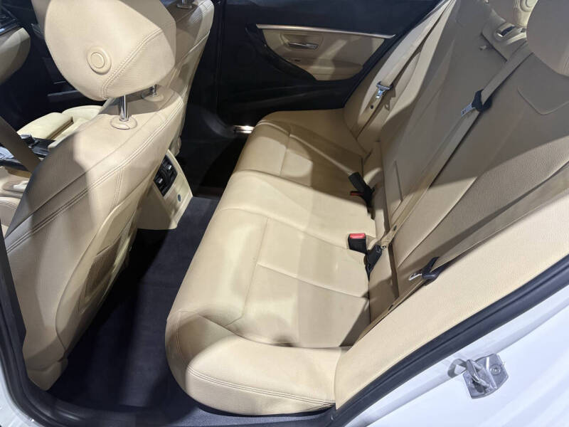 2017 BMW 3 Series 330i